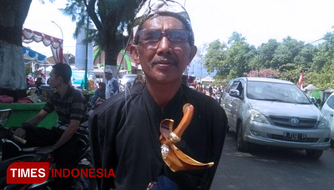 Kepala Desa Pemenang Barat, Mohhamad Syukri. (FOTO: Anugrah Dany/TIMES Indonesia)