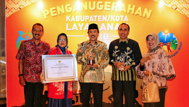 Bupati-Sidoarjo-H-Saiful-Ilah-A.jpg