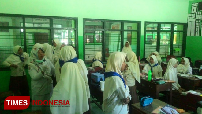 Pelaksanaan ORI Difteri di MTsN Bondowoso (FOTO: Putu for TIMES Indonesia)