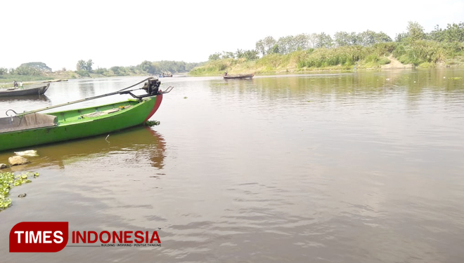 Air Bengawan Solo Tercemar, DLH Bojonegoro Lapor Pemprov - TIMES Indonesia