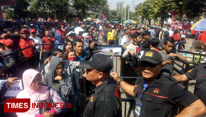 Antri-Tiket-3.jpg