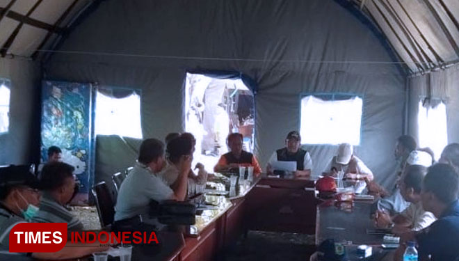 Suasana rapat koordinasi penanggulangan bencana di Kabupaten Lombok Utara, Jum'at (10/8/2018). (FOTO: Humaspro KLU/TIMES Indonesia)