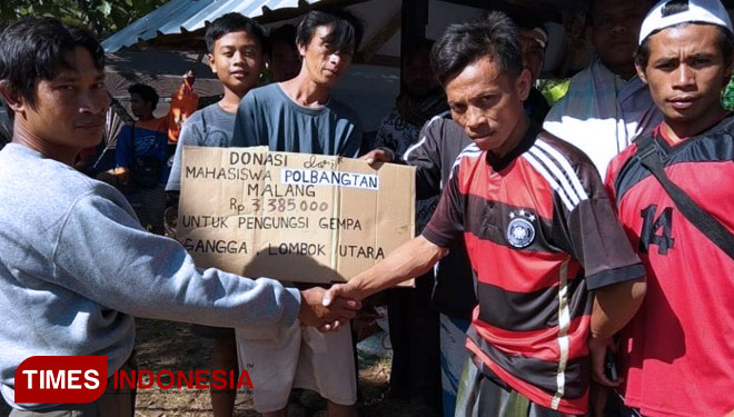 Bantuan dari mahasiswa Polbangtan Malang telah diserahkan ke warga terdampak gempa di Desa Gangga, Lombok Utara NTB. (FOTO: Polbangtan Malang for TIMES Indonesia)