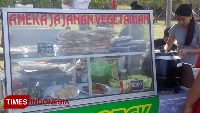 stand tenant vegan dan vegetarian dari Denpasar, Tabanan. Bali. (FOTO: Andi/TIMES Indonesia)