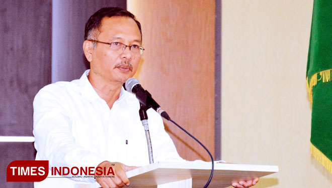 Rektor UIN Malang memberikan sambutan sekaligus membuka acara seminar nasional sertifikasi halal bagi UMKM Kota Malang (FOTO: ajp.TIMES Indonesia)
