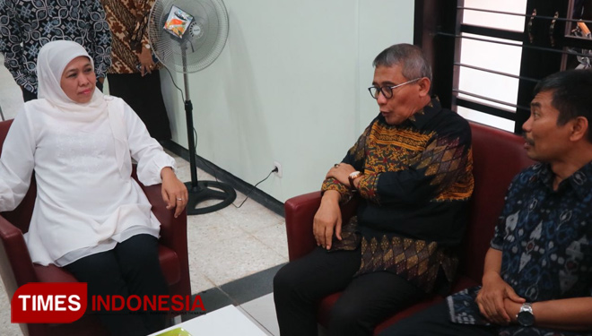 Khofifah-di-unisa.jpg