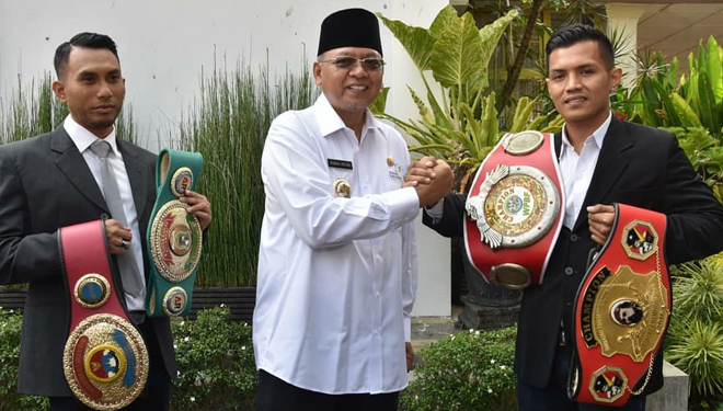 Petinju Heru Tito asal Pakis, Kabupaten Malang yang optimis merebut sabuk WBC Asian dalam pertandingan melawan petinju Tiongkok, Zhiming Wang. (FOTO: istimewa)