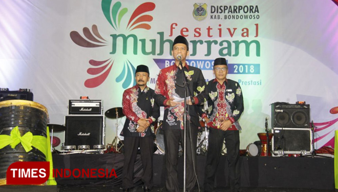 Bupati Bondowoso Drs H Amin Said Husni saat menyampaikan sambutan dalam acara pembukaan Festival Muharran Ke 11 di Alun-alun RBA Ki Ronggo (FOTO: Moh Bahri/TIMES Indonesia)