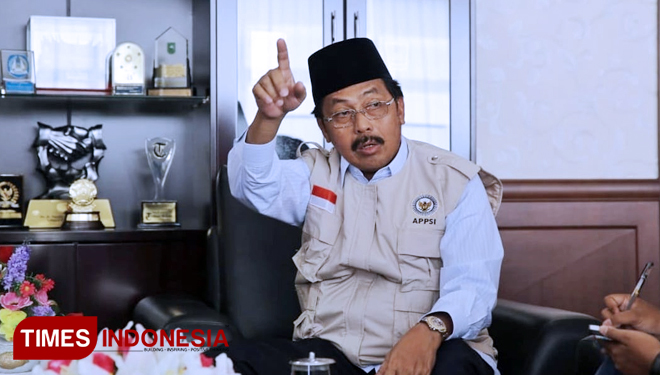 Gubernur Kepri Nurdi Basirun saat menerima tim Ekspedisi Gubernur. (FOTO: Rizki Dwi Saputra/TIMES Indonesia)