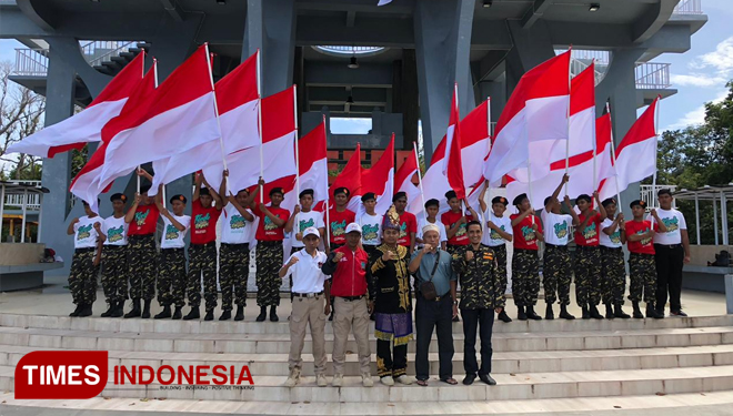 Prosesi upacara pemberangkatan tim Kirab Satu Negeri zona Sabang yang diadakan di titik Kilometer Nol, Sabang, Nangroe Aceh Darusalam. (FOTO: TIN Photo)