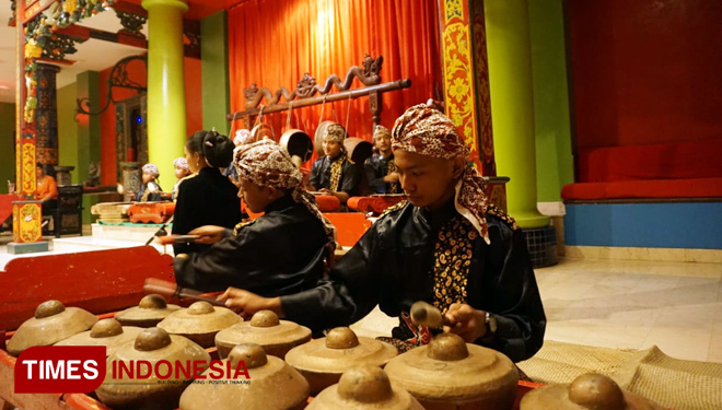 The 34th Indonesian Cultural Dining Series features Gambyong Dance (PHOTO: Nadya/TIMES Indonesia)