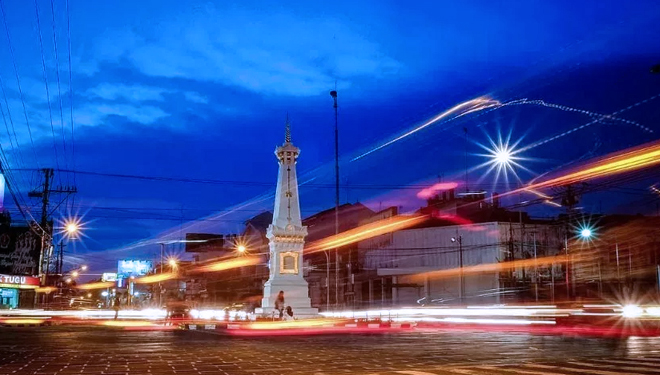 Tugu Jogja, the main landmark in Yogyakarta (PHOTO: idetraveling)