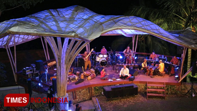 Amfiteater Jiwa Jaw Resort (FOTO: Rizki Alfian/TIMESIndonesia)