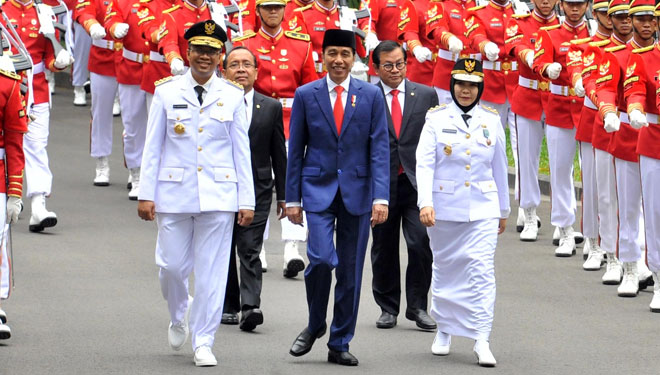 Presiden Joko Widodo melantik pasangan Gubernur dan Wagub NTB (Foto: setkab)