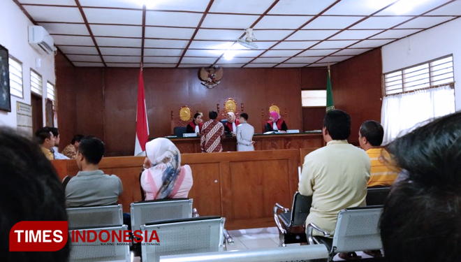 Sidang perdana kasus perdata gugatan Koperasi Mitra Perkasa di PN Kota Probolinggo. (FOTO: Happy L. Tuansyah/TIMES Indonesia)