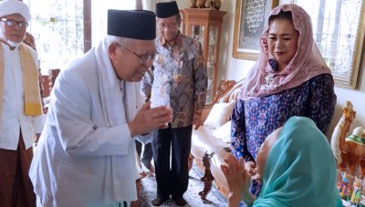 KH Ma'ruf Amin Temui Shinta Nuriyah
