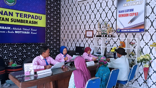 Layanan online di Kecamatan Sumberasih, Kabupaten Probolinggo (FOTO: Istimewa)