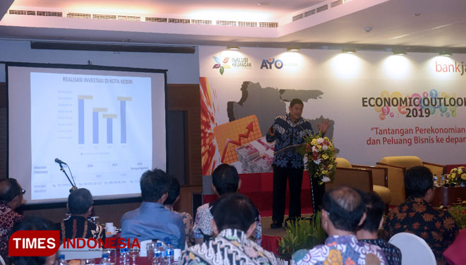 Wali Kota Ungkap Potensi Kediri di Acara Economic Outlook 2019