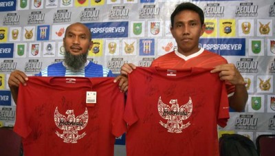 Lelang Baju Timnas untuk Korban Bencana NTB dan Sulteng