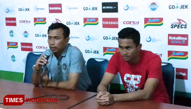 Pelatih Bali United Widodo C Putro memberikan keterangan pers usai pertandingan. (FOTO: Imadudin Muhammad/TIMES Indonesia)