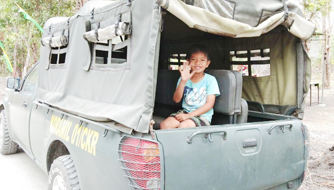 Deny, siswa kelas 3 SD yang tinggal di Dusun Temuwuh, Desa Balecatur, Kecamatan Gamping. Dia bercita-cita menjadi tentara.