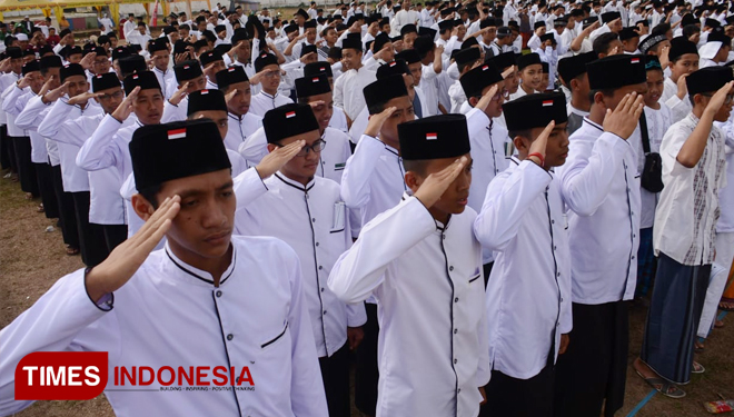 Suasana apel peringatan Hari Santri Nasional 2018 di Kabupaten Malang (FOTO: Adhitya Hendra/TIMES Indonesia)