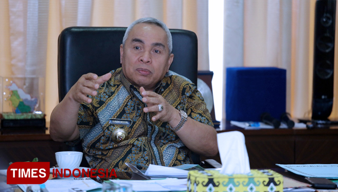 Gubernur Kaltim Isran Noor. (FOTO: Tim Ekspedisi for TIMES Indonesia)