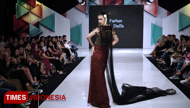Malang-Fashion-Runway-3faf49.jpg