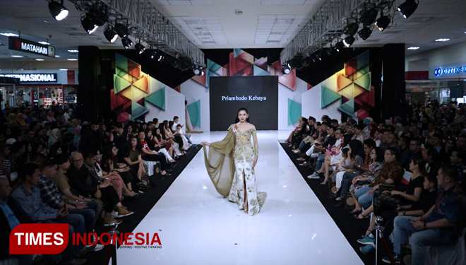 Malang Fashion Runway Tampilkan Kreasi Desainer Malang Raya Times Indonesia