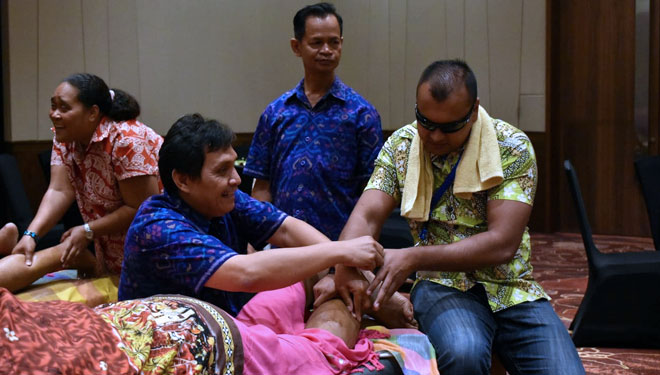 Penyandang Disabilitas Netra Republik Fiji Peroleh Pelatihan Pijat Urut