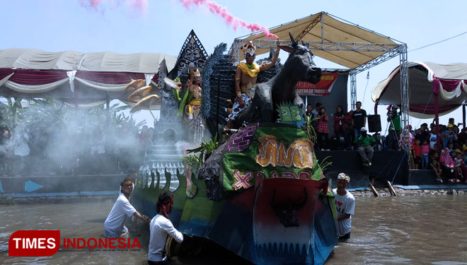 Puluhan Rakit Satwa Hiasi Carnival On The River 2018 