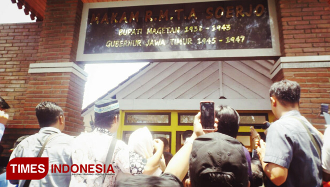 Makam Gubernur Soerjo. (FOTO: MK Adinugroho/TIMES Indonesia)