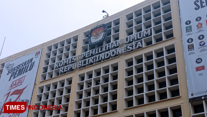 Gedung KPU. (Foto: Rahmi Yati Abrar/TIMES Indonesia)