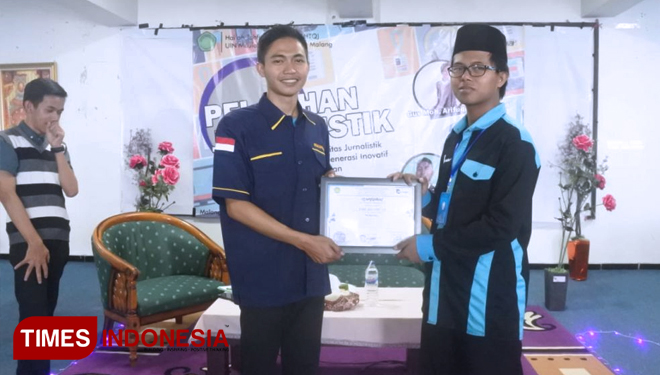 Gus-Fuad-Ibrahim-bersama-Pengurus-HTQ.jpg