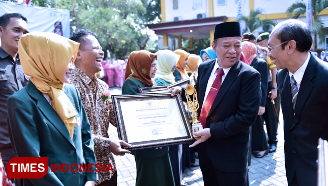 Bupati-Lamongan-2.jpg