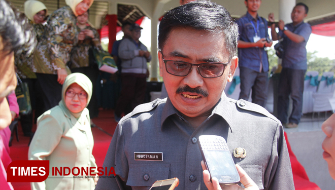 Sudirman, Kepala DLHP (Dinas Lingkungan Hidup dan Perhubungan) Kabupaten Bondowoso (FOTO: Moh Bahri/TIMES Indonesia) 