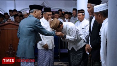 Saat Ikut Pengajian Kh Mukti Sandi Kagum Geliat Ekonomi Di Tegalrejo Times Indonesia