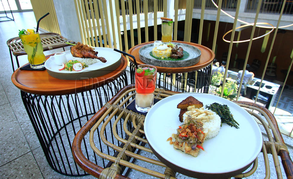 Restoran fine dining casual pertama di Malang ini menyajikan berbagai menu makanan dan minuman bertemakan fusion, mulai asian dan western. (Foto : Tria Adha/TIMES Indonesia).