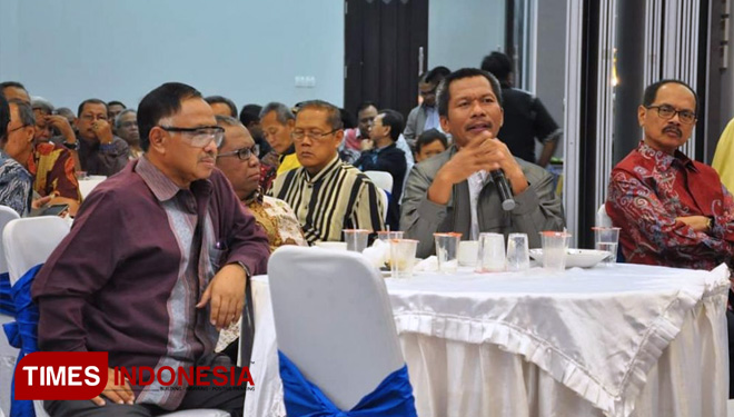 Suasana-Sarasehan-dan-Temu-Alumni-FEB-UB...jpg