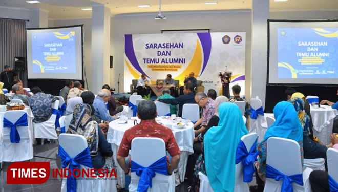Suasana-Sarasehan-dan-Temu-Alumni-FEB-UB..jpg