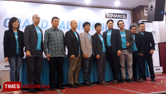 Jajaran Advance Indonesia saat Grand Launching Advance Easy Rent (FOTO: Alfi Dimyati/TIMES Indonesia)