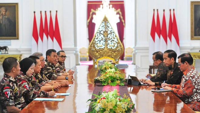 Presiden Joko Widodo menemui jajaran pengurus FKPPI (Foto: setkab)