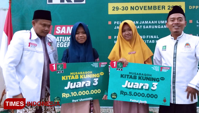 Santri Nurul Jadid Probolinggo Jawa Timur sukses menjadi Juara Nasional Baca Kitab Salaf dalam Festival Hari Santri 2018 Partai Kebangkitan Bangsa (PKB). (Foto: Istimewa/TIMES Indonesia)