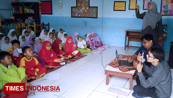 Ingin Jadi Jurnalis Cilik, Pelajar SD Islam Al-Muttaqin, Gresik Praktik ...