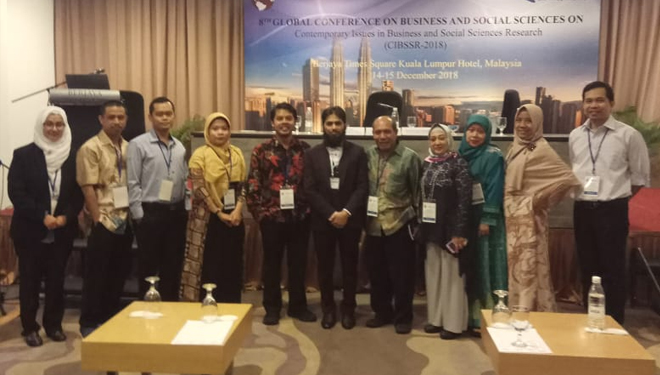 Demi Publikasi Ilmiah Dosen Jurusan Ilmu Ekonomi FEB UB ikuti konferensi internasional di Malaysia