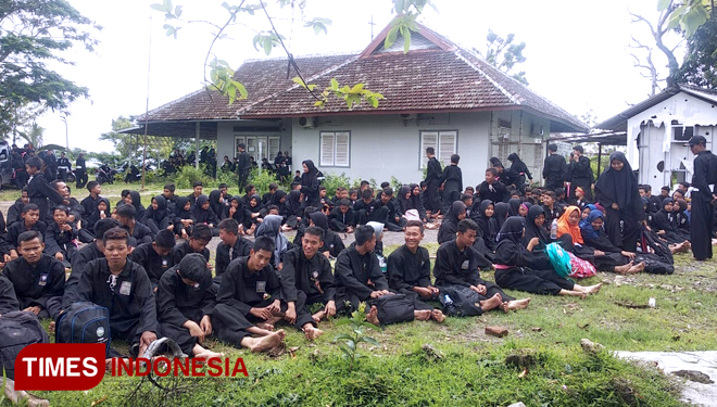 Di Bangunan Peninggalan Belanda, Warga PSHT Tuban Kenang 