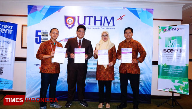 Dosen Teknik Sipil UMY, Dian Setiawan (dua dari kiri). (FOTO: Humas UMY for TIMES Indonesia)