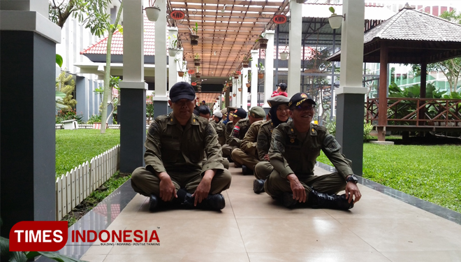 Jelang Akhir Tahun Satpol Pp Kota Batu Perpanjang Kontrak Banpol