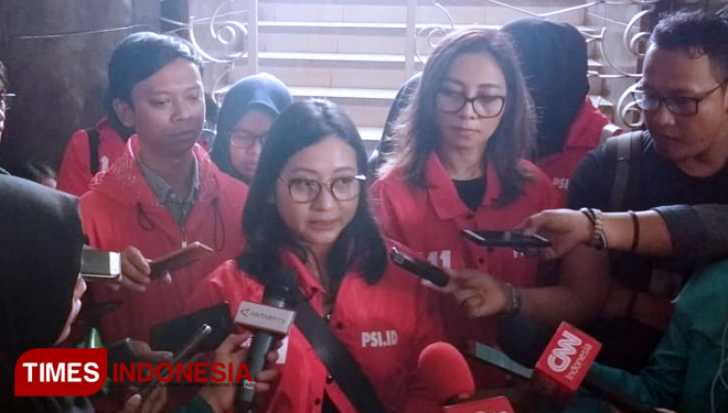 Bendahara Umum PSI, Suci Mayang Sari. (FOTO: Rahmi Yati Abrar/TIMES Indonesia)