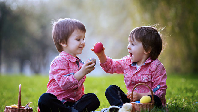 Gambar anak saling berbagi berbagi